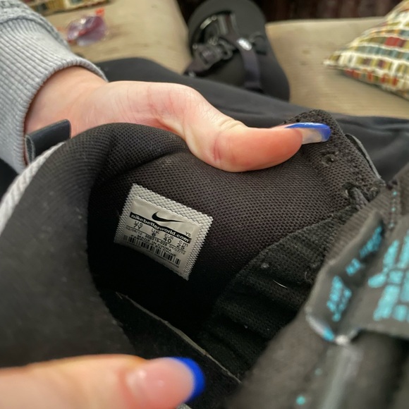 7Y Nike WAS grey and blue high top sneakers. Gray condition!! - Picture 9 of 9